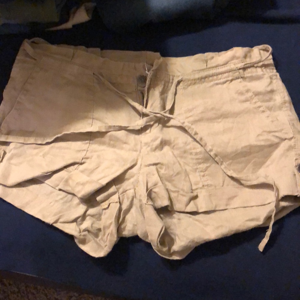 Papaya shorts